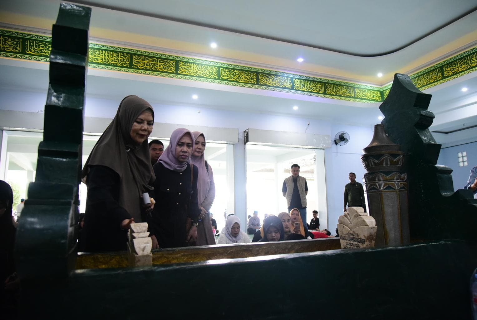 Wagub Gorontalo Ziarahi Makam Pendiri Alkhairaat di Palu